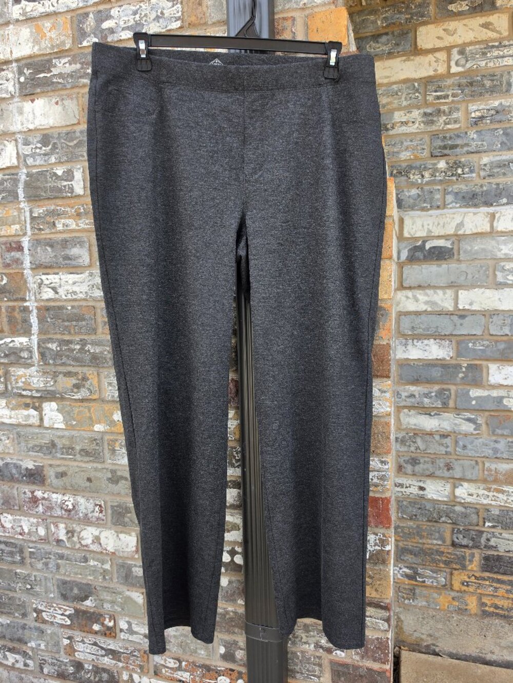 St. John’s Bay 1X Charcoal Gray Straight Leg Stretch Pants